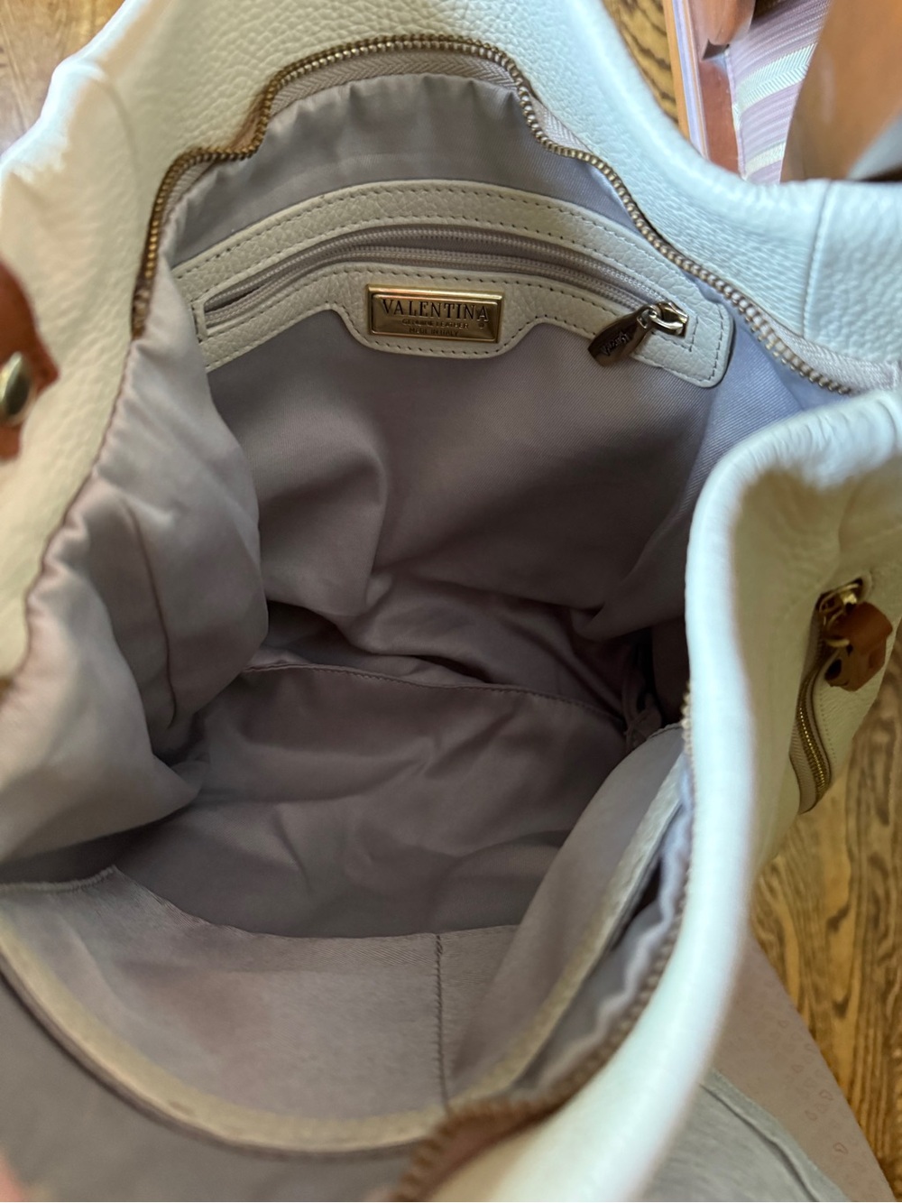 Valentina leather satchel/purse color cream and tan straps . Handles - Picture 13 of 15